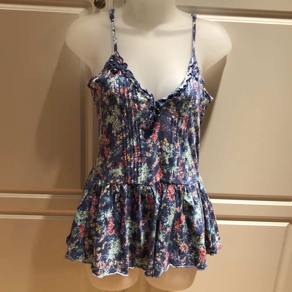 EUC Lauren Conrad peplum cotton tank. Size S.